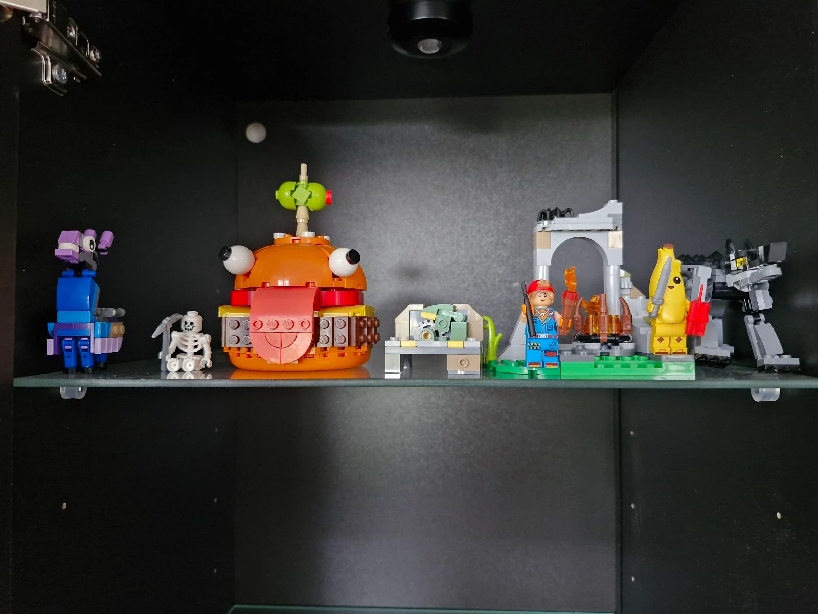 LEGO Fortnite sets 77075 en 77070 